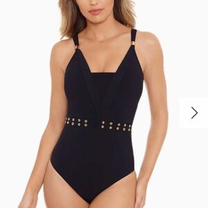Amoressa Luma One Piece in Cash Size 8 NWT PRICE FIRM
